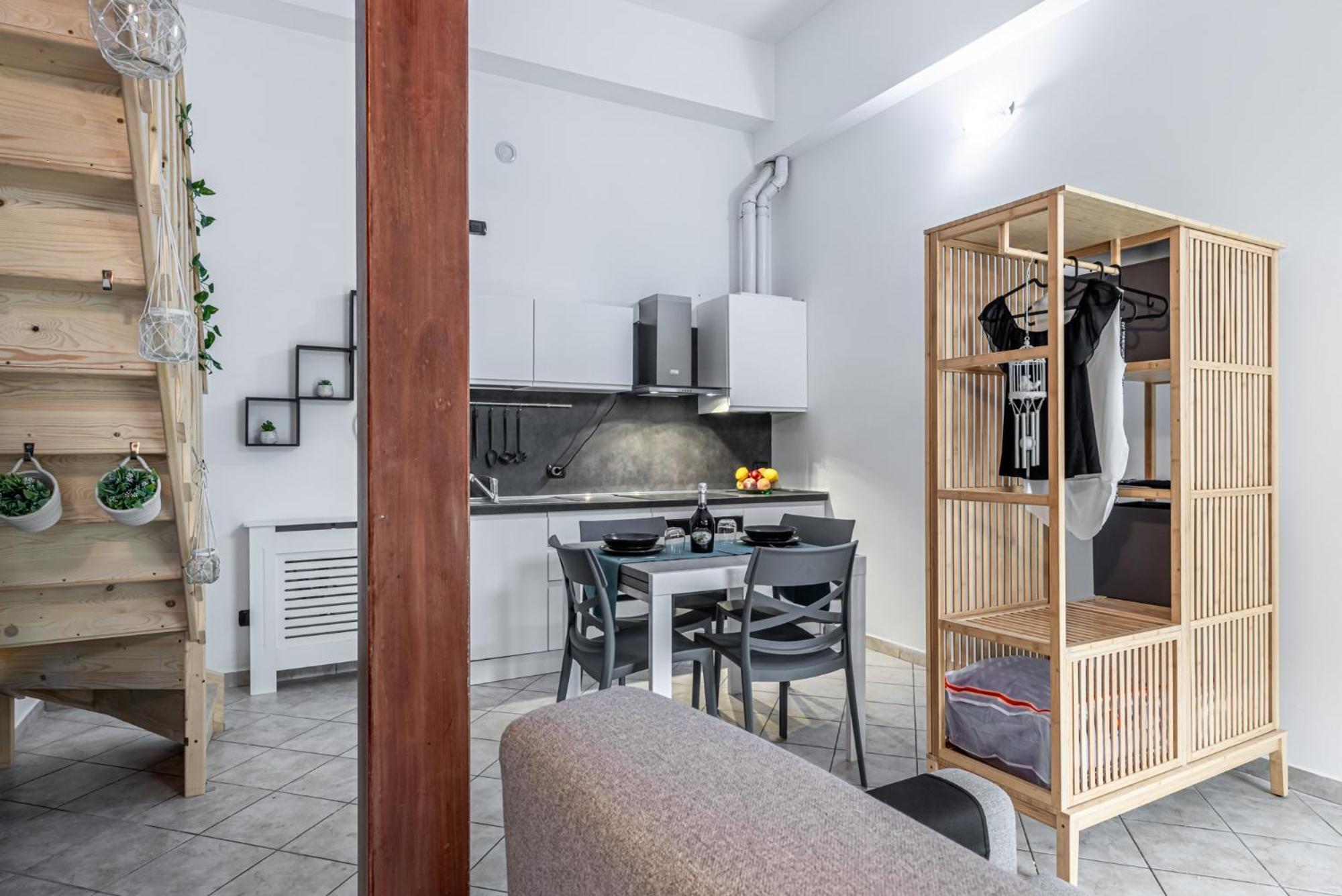 House Ladder Apartment Sesto San Giovanni Luaran gambar
