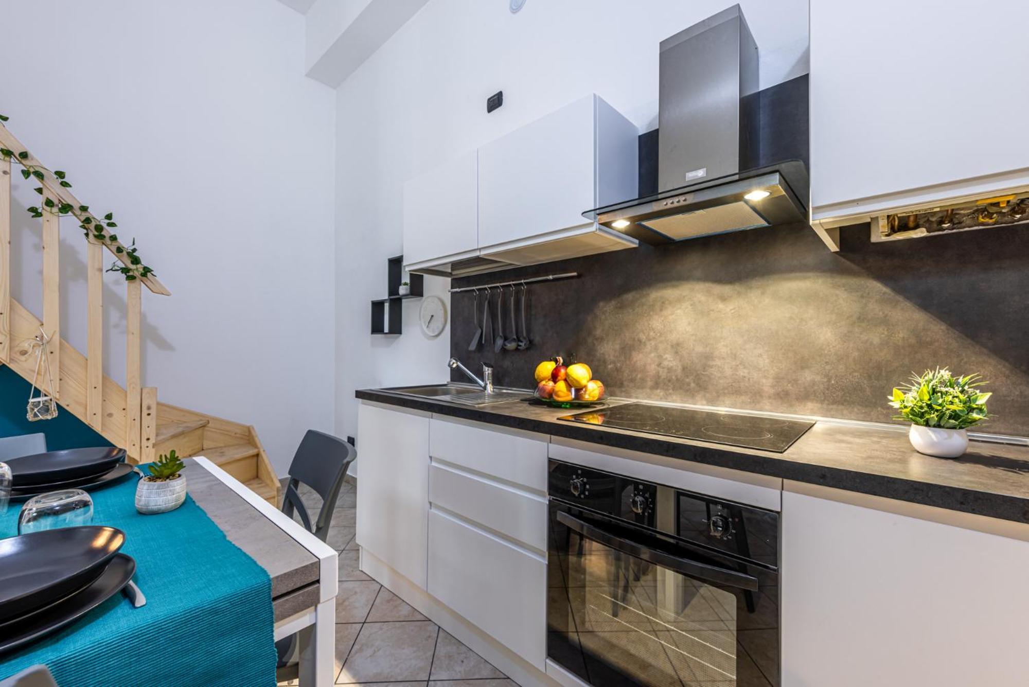 House Ladder Apartment Sesto San Giovanni Luaran gambar